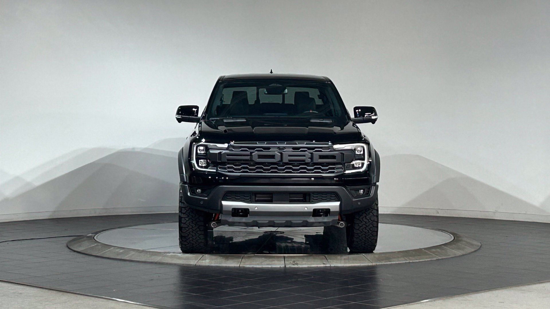 Used 2025 Ford Ranger Raptor AWD/4WD image 3