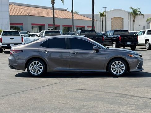 Used 2023 Toyota Camry LE FWD image 4