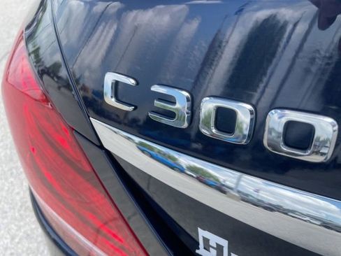 Used 2017 Mercedes-Benz C 300 4MATIC Sedan image 8