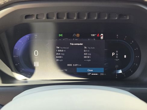 Certified 2025 Volvo XC90 B5 Plus w/ Protection Package Premier image 20