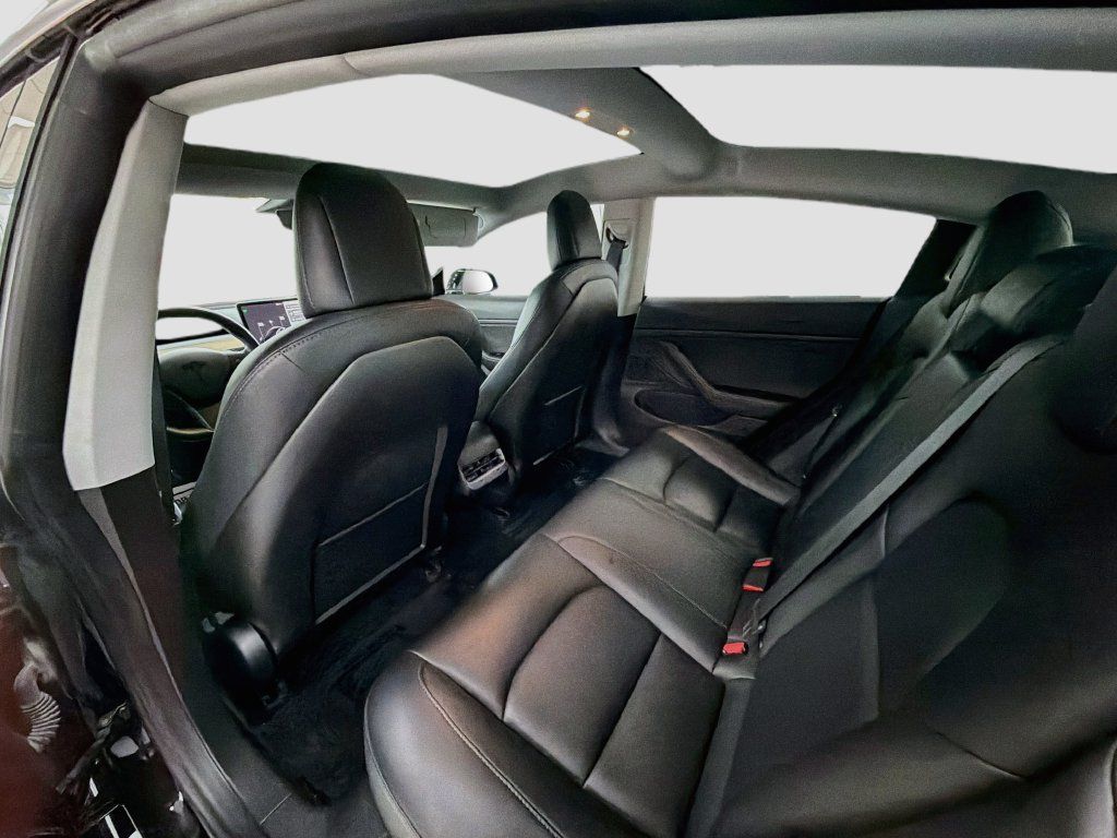 Used 2018 Tesla Model 3 Mid Range RWD image 22