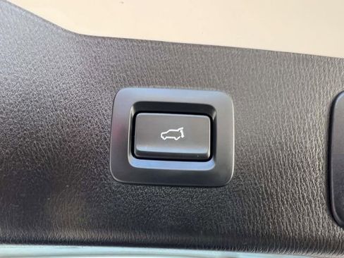 Certified 2022 MAZDA CX-5 AWD 2.5 S w/ Premium Plus Pkg image 9