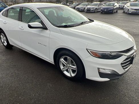 Used 2023 Chevrolet Malibu LS w/ Driver Confidence Package FWD image 3