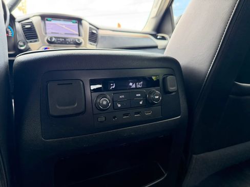 Used 2020 GMC Yukon Denali w/ Denali Ultimate Package RWD image 24