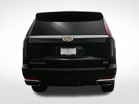 Certified 2021 Cadillac Escalade Premium Luxury Platinum AWD/4WD image 4