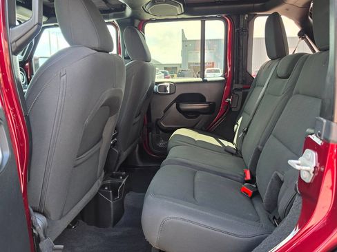 Used 2021 Jeep Wrangler Unlimited Sport AWD/4WD image 32