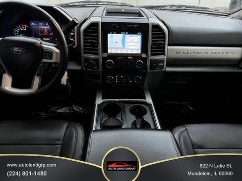 Used 2019 Ford F350 Lariat w/ Chrome Package image 12