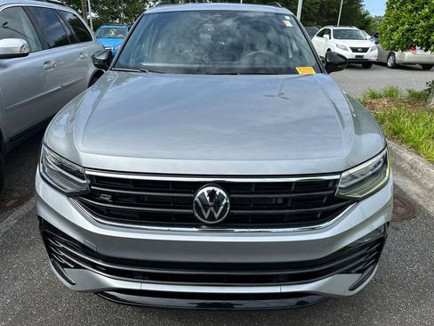 Used 2023 Volkswagen Tiguan SE R-Line FWD image 5