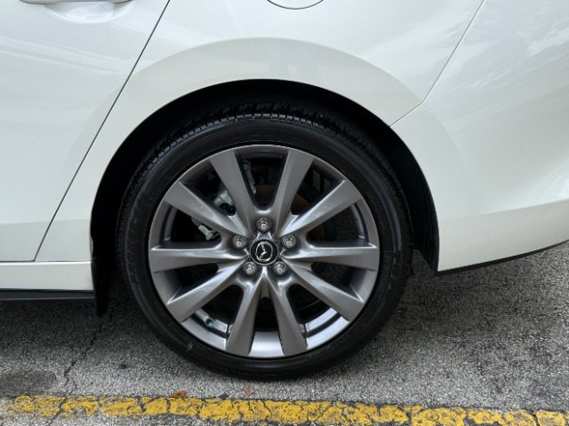 Used 2024 MAZDA MAZDA3 s FWD image 9