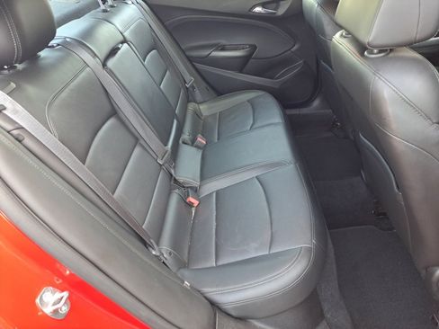 Used 2017 Chevrolet Cruze Premier image 13