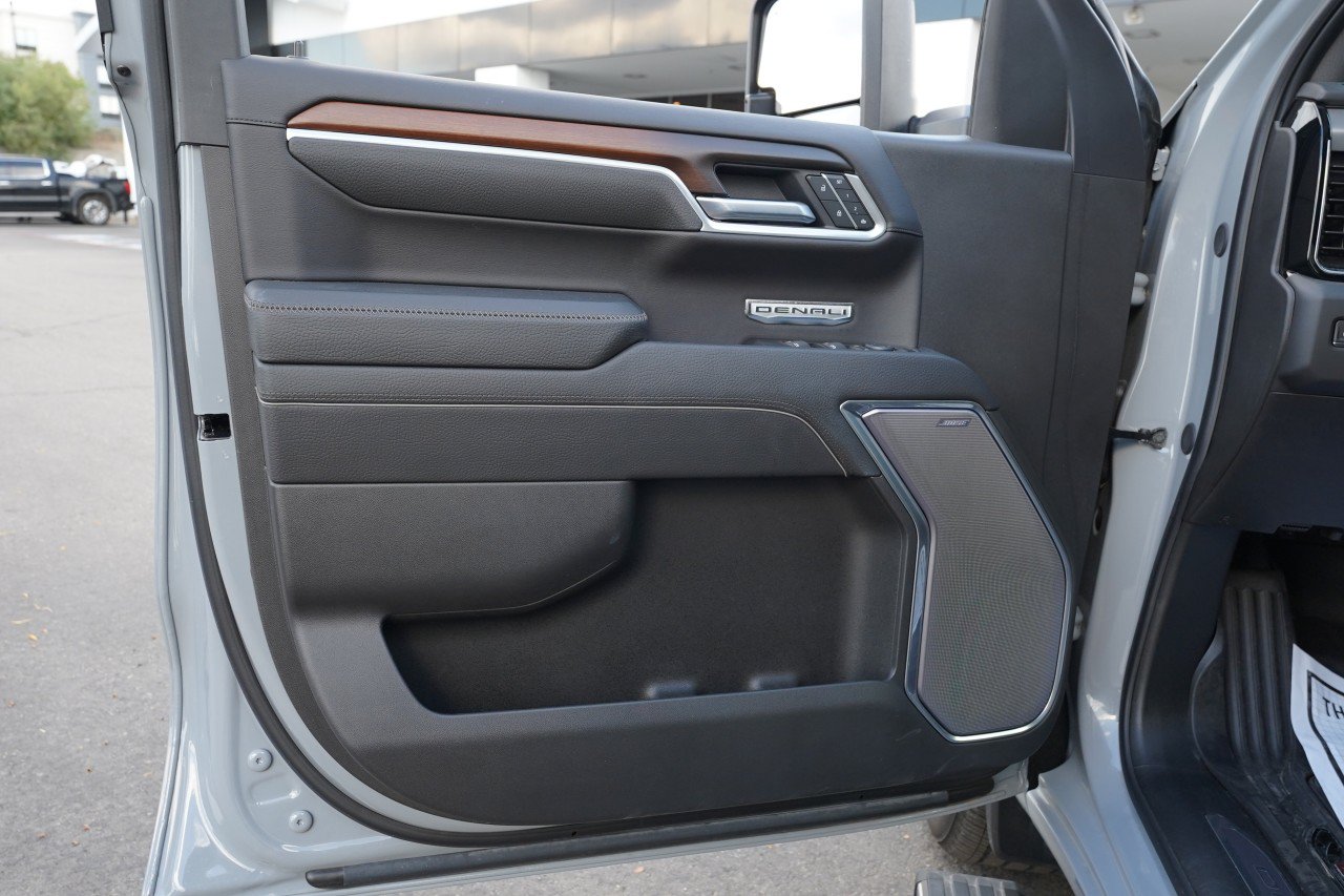 Used 2025 GMC Sierra 1500 Denali AWD/4WD image 19