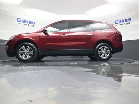 Used 2016 Chevrolet Traverse LT image 44