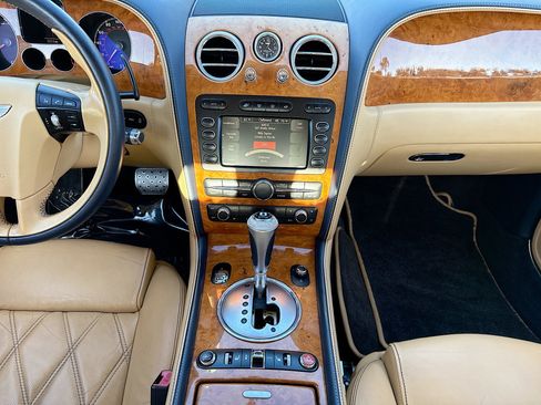 Used 2011 Bentley Continental GTC image 17
