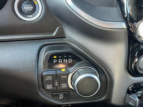 Certified 2025 RAM 1500 Big Horn image 31