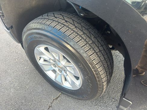 Used 2025 Chevrolet Silverado 1500 LT image 6