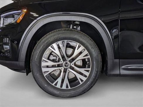 Certified 2025 Mercedes-Benz GLB 250 image 24