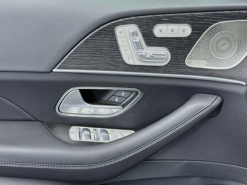 Certified 2026 Mercedes-Benz GLS 450 4MATIC image 23