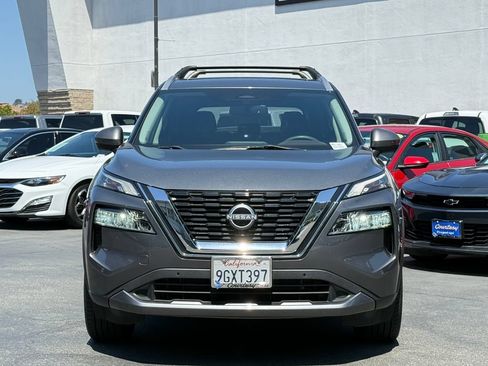 Used 2023 Nissan Rogue SL w/ SL Premium Package FWD image 4