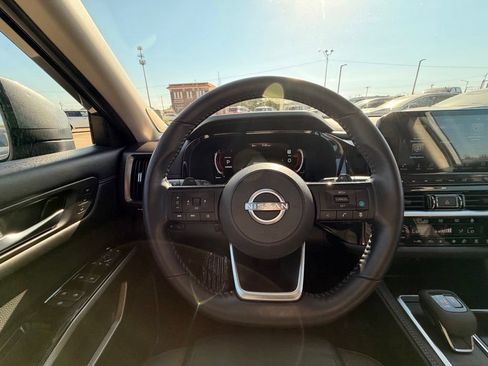 Used 2025 Nissan Pathfinder Platinum w/ Cargo Package FWD image 24