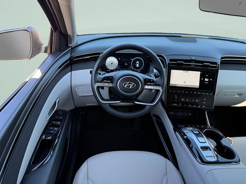 Used 2023 Hyundai Tucson Limited AWD/4WD image 7