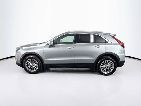 Used 2025 Cadillac XT4 Premium Luxury FWD image 13