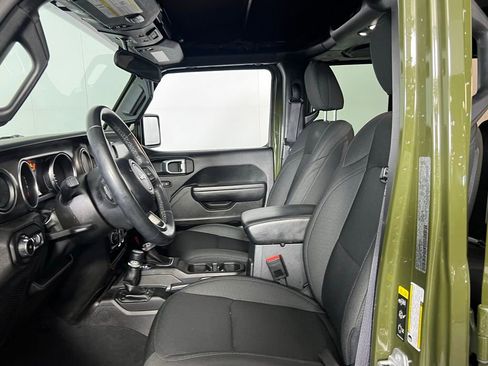 Used 2022 Jeep Wrangler Unlimited Sport image 22