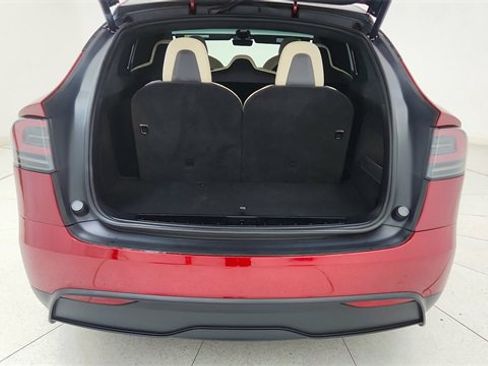 Used 2024 Tesla Model X image 14