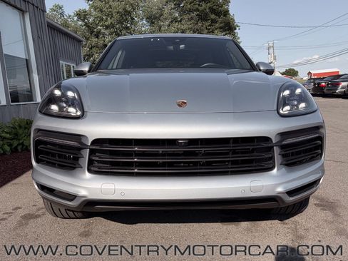 Used 2021 Porsche Cayenne AWD/4WD image 3