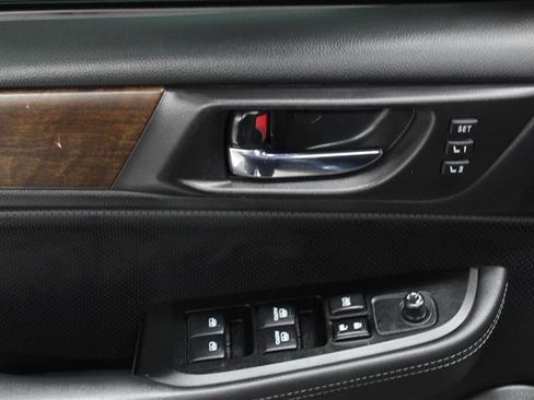 Used 2017 Subaru Outback 2.5i Limited image 15