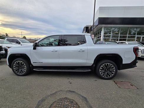 New 2026 GMC Sierra EV Denali image 36
