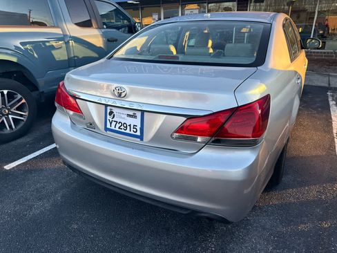 Used 2011 Toyota Avalon image 29