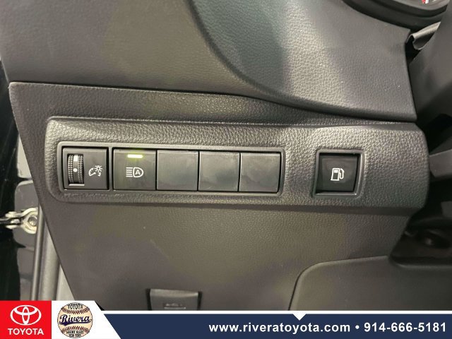 Certified 2024 Toyota Corolla LE AWD/4WD image 19