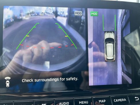 Used 2024 Mitsubishi Outlander SE image 18