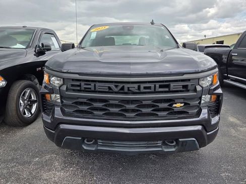 Used 2023 Chevrolet Silverado 1500 Custom RWD image 2