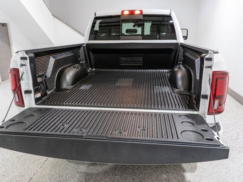 Used 2026 RAM 2500 Laramie AWD/4WD image 11