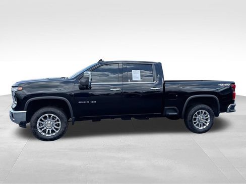 Used 2024 Chevrolet Silverado 2500 LTZ w/ LTZ Plus Package AWD/4WD image 5