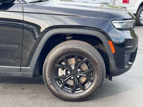 Used 2024 Jeep Grand Cherokee L Laredo image 45