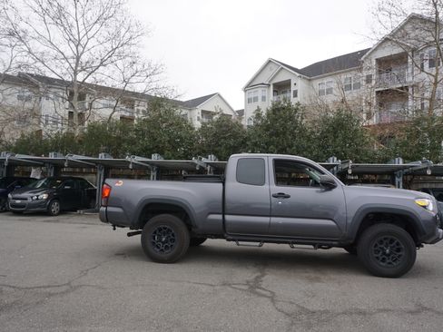 Used 2021 Toyota Tacoma SR w/ SX Package image 3