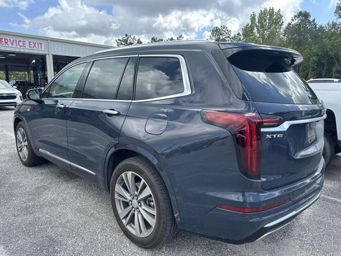 Used 2024 Cadillac XT6 Premium Luxury w/ Technology Package FWD image 17