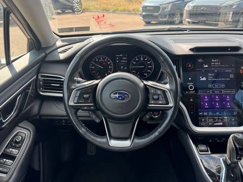 Used 2022 Subaru Outback Limited AWD/4WD image 11