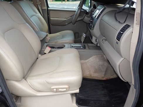 Used 2014 Nissan Frontier 2WD Crew Cab Long Bed image 24