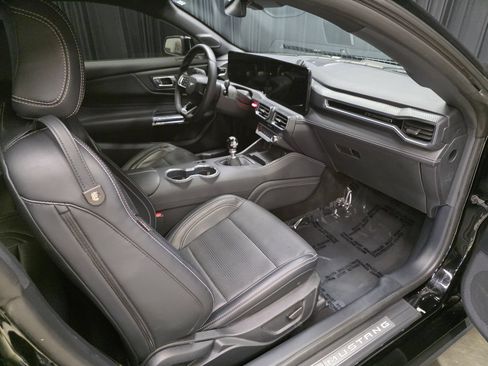 Used 2024 Ford Mustang GT Premium RWD image 37