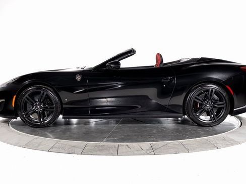 Used 2020 Ferrari Portofino image 3