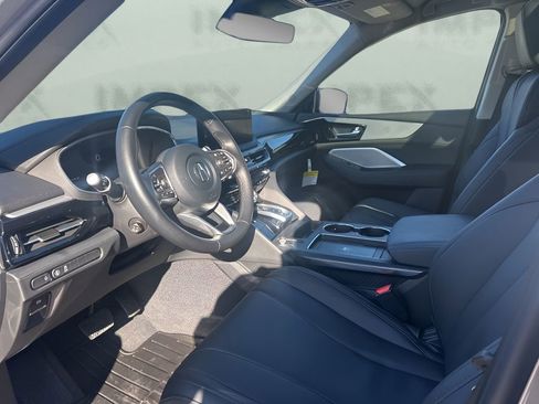Used 2025 Acura MDX FWD image 9