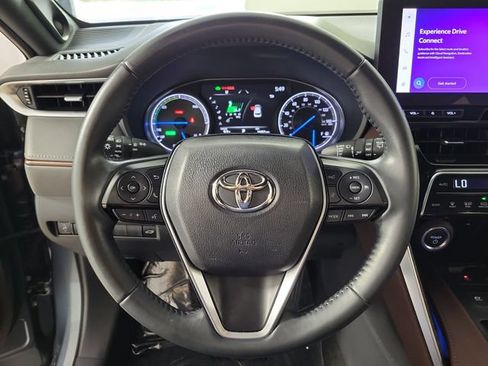 Used 2024 Toyota Venza XLE AWD/4WD image 26