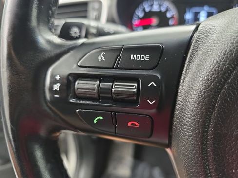 Used 2018 Kia Sorento LX FWD image 46