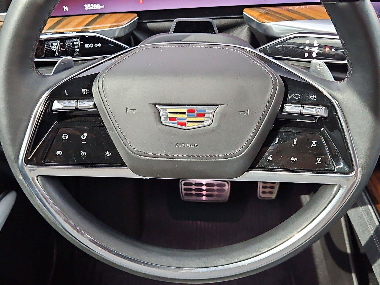 Used 2025 Cadillac Escalade Sport Platinum AWD/4WD image 17