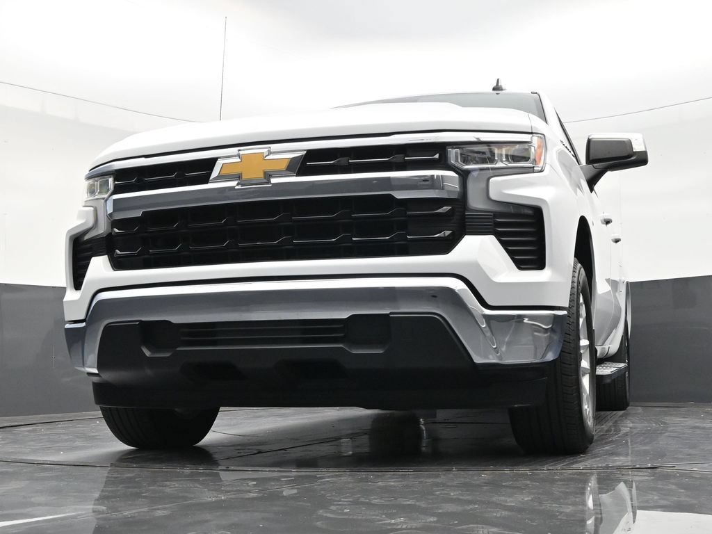 Used 2024 Chevrolet Silverado 1500 LT RWD image 24