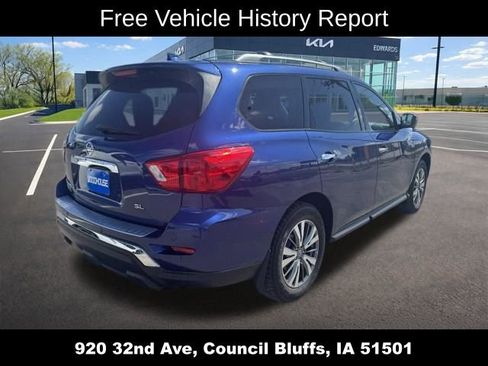Used 2020 Nissan Pathfinder SL FWD image 3