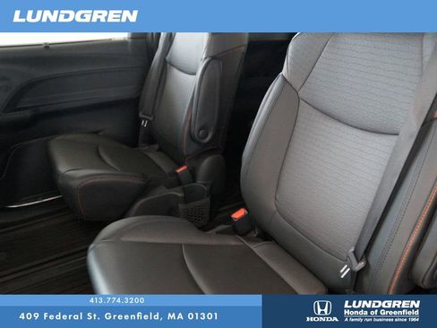 Used 2022 Toyota Sienna XSE w/ XSE Plus Package AWD/4WD image 25